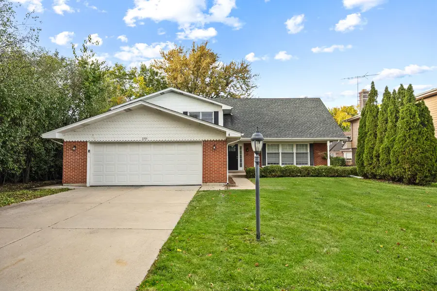 2206 W Lawrence Lane, Mount Prospect, IL 60056 - #2