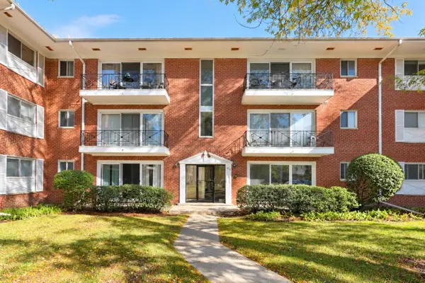 10115 Old Orchard Court #104, Skokie, IL 60076