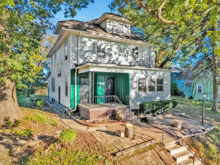 817 Farnam Street, Davenport, IA 52803 - #2