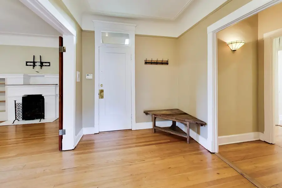2819 N Cambridge Avenue #3S, Chicago, IL 60657 - #3