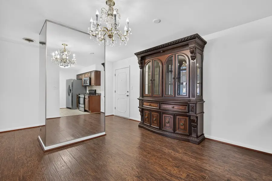 450 W Downer Place #3D, Aurora, IL 60506 - #3