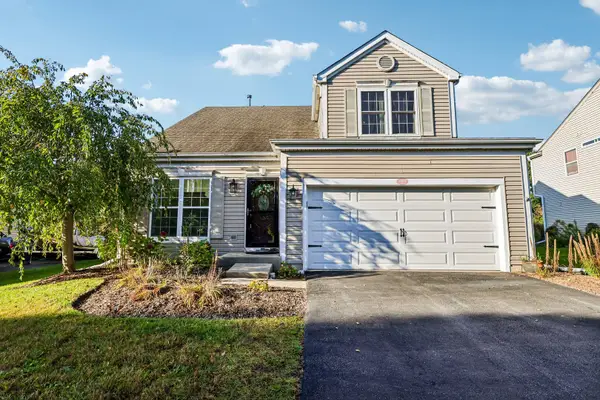2369 Woodside Drive, Carpentersville, IL 60110