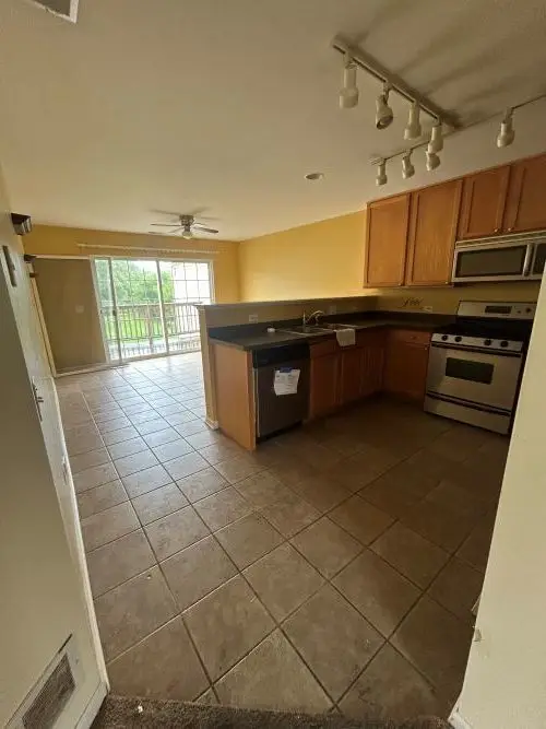 3013 Covered Bridge Way #3013, Joliet, IL 60435 - #2