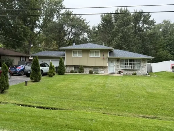 1540 Manhatas Trail, Algonquin, IL 60102