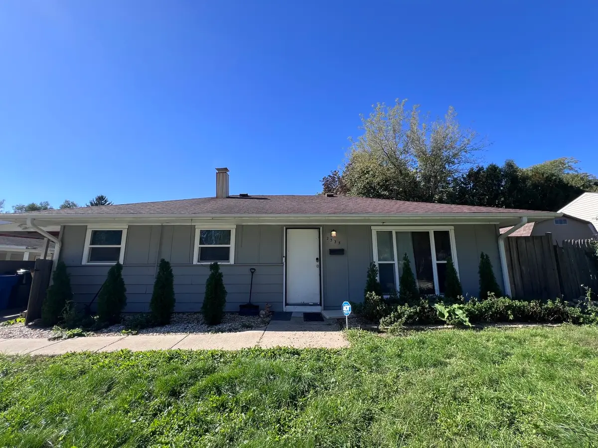 2335 Arrow Street, Carpentersville, IL 60110 - #1
