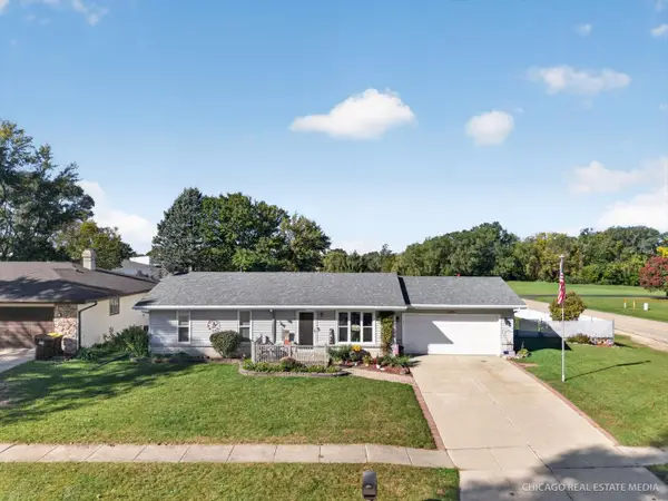 4490 Applewood Lane, Loves Park, IL 61111