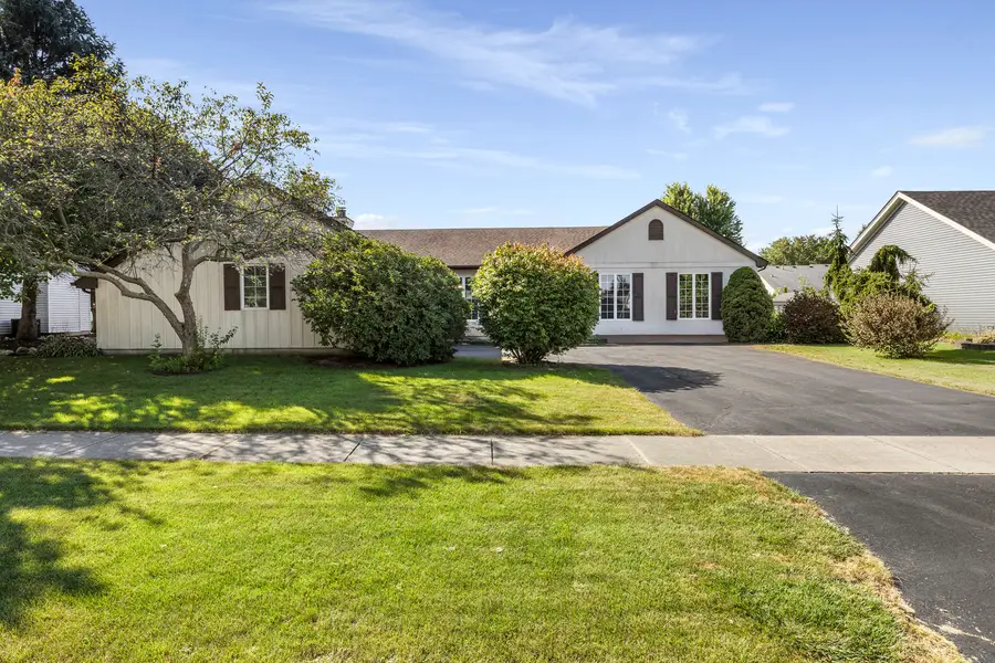 441 Maple Avenue, Elburn, IL 60119 - #2