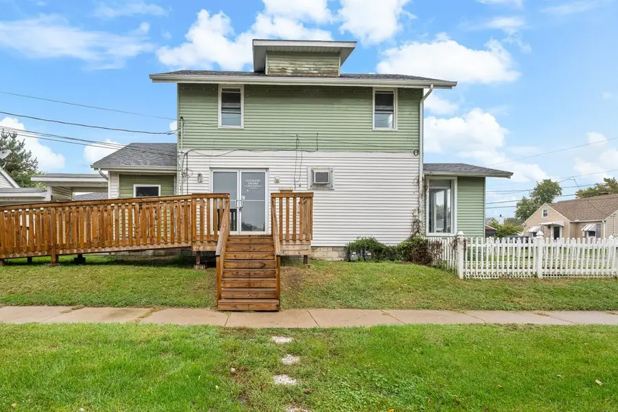 1559 28 Avenue, Moline, IL 61265 - #2
