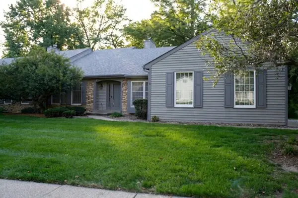 15 Thornwood Court #15, Moline, IL 61265