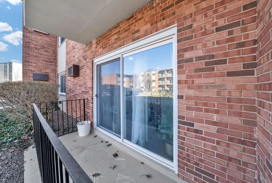 4112 W 98th Street #102, Oak Lawn, IL 60453 - #3