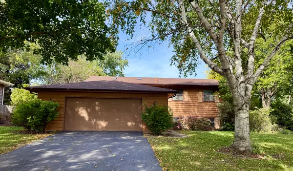 818 Horne Street, St. Charles, IL 60174