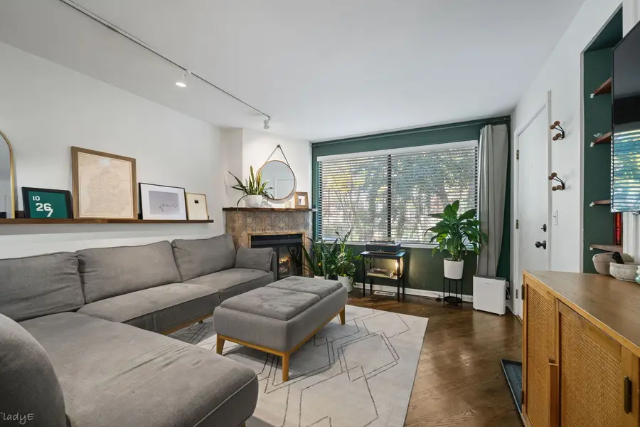2643 N Southport Avenue #1F, Chicago, IL 60614 - #3