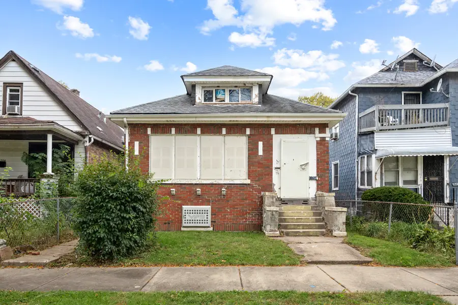 11704 S Peoria Street, Chicago, IL 60643 - #3