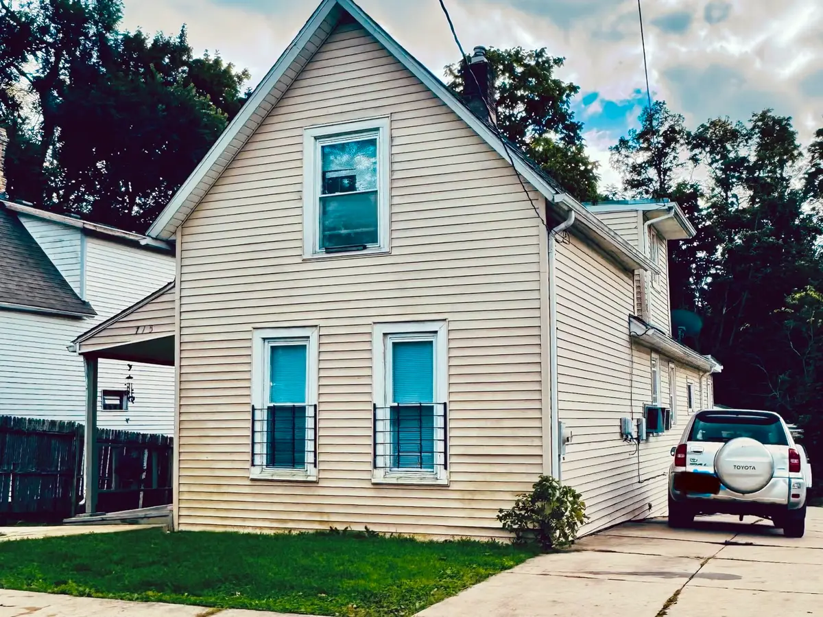 715 Bluff Street, Waukegan, IL 60085 - #1
