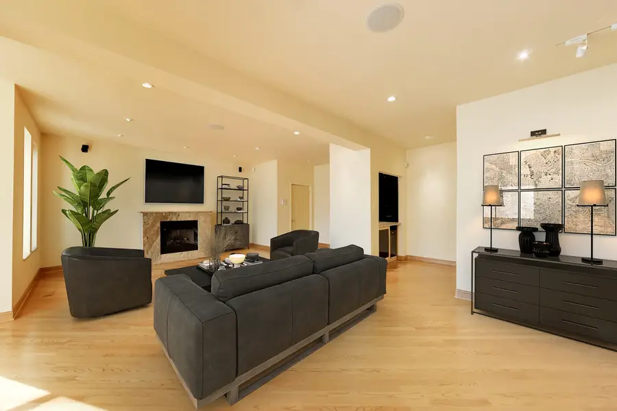 4716 S Ingleside Avenue #1N, Chicago, IL 60615 - #2