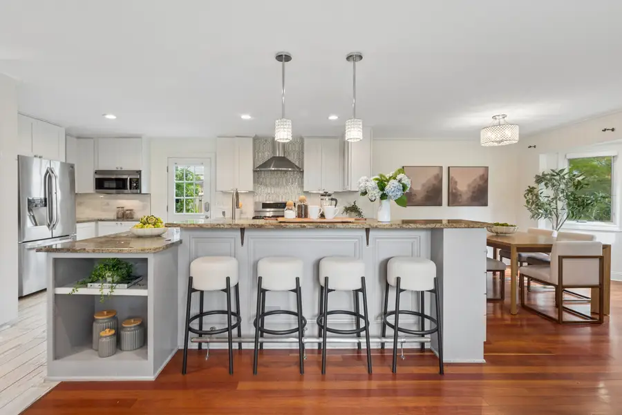 301 Kilpatrick Avenue, Wilmette, IL 60091 - #3