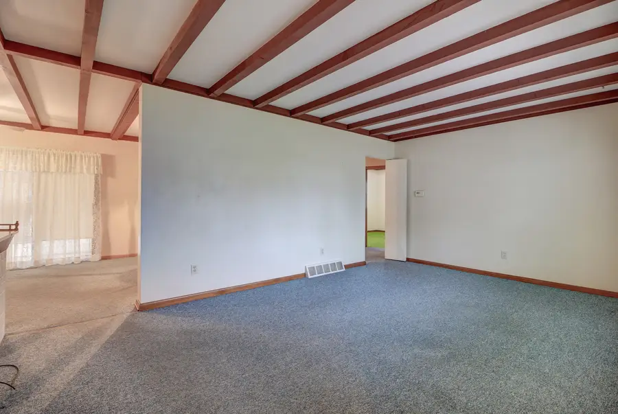 1724 N 8th Street, Clinton, IA 52732 - #2