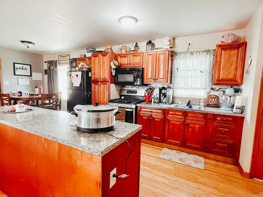 219 N Mason Avenue, Amboy, IL 61310 - #3