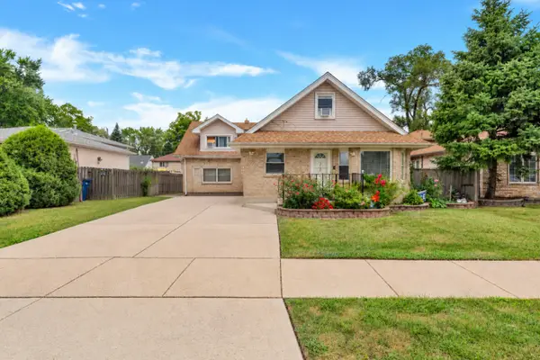 5758 W 82nd Place, Burbank, IL 60459