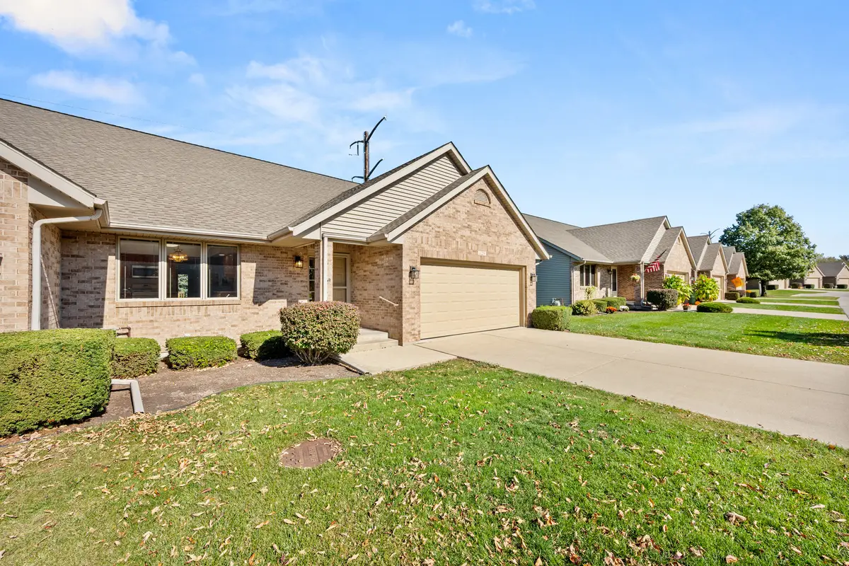 1129 Milan Drive N, Sycamore, IL 60178 - #1