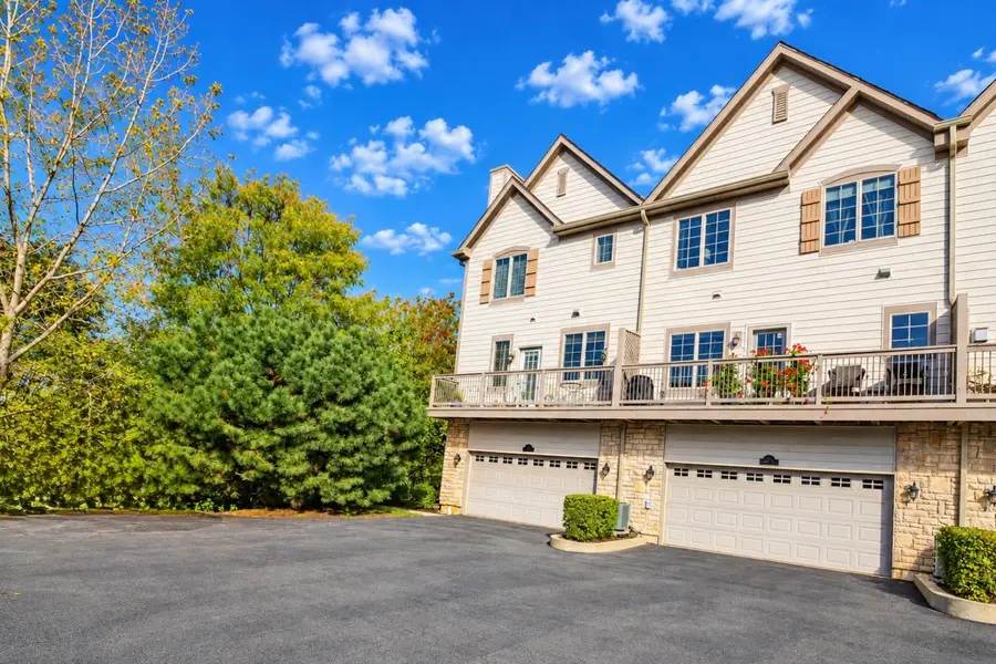 285 Regency Court #E, Wauconda, IL 60084 - #2