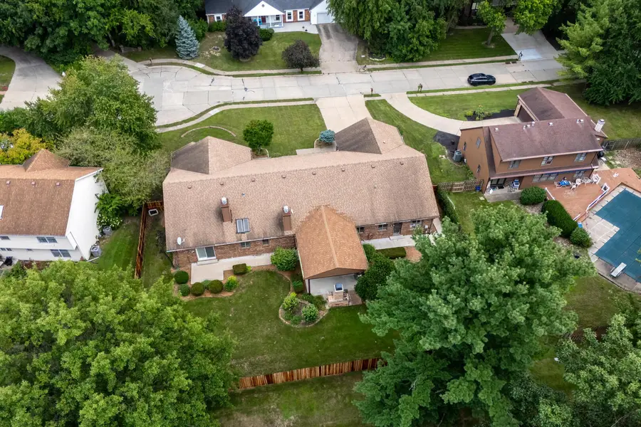 9 Vale Court, Moline, IL 61265 - #3