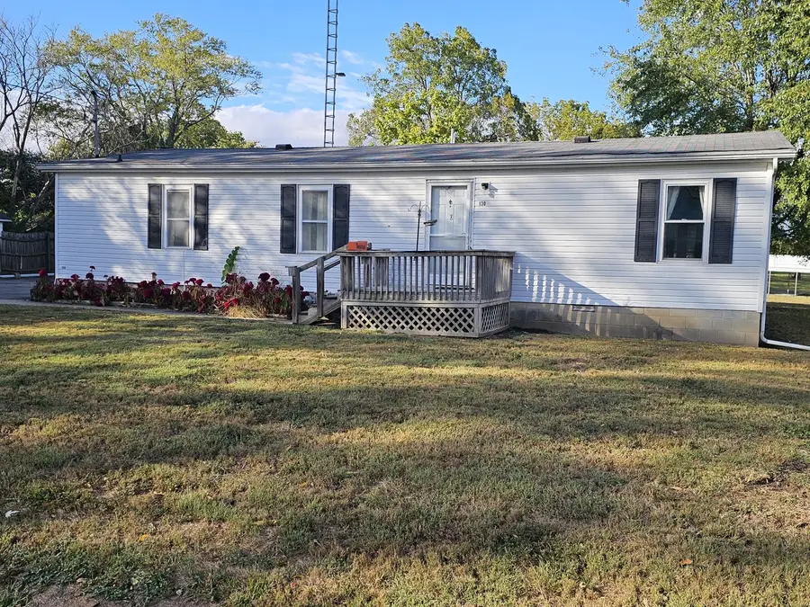 130 W Fifth Street, Bonnie, IL 62816 - #3