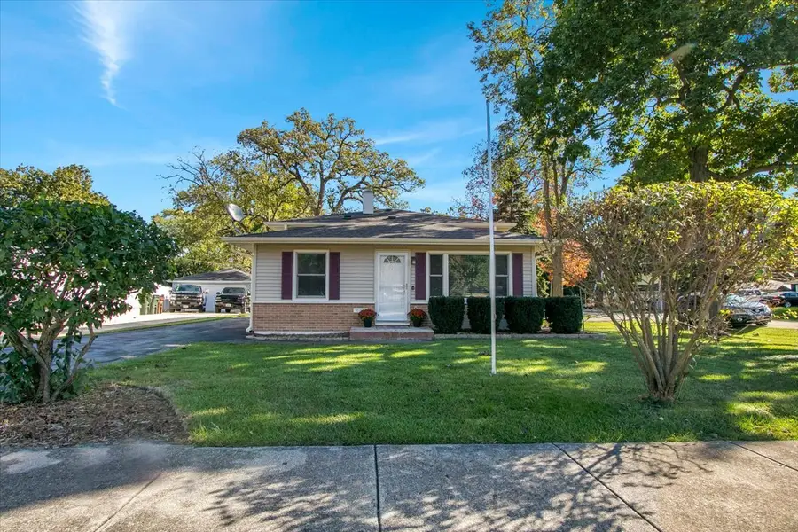 745 Geddes Avenue, Winthrop Harbor, IL 60096 - #2
