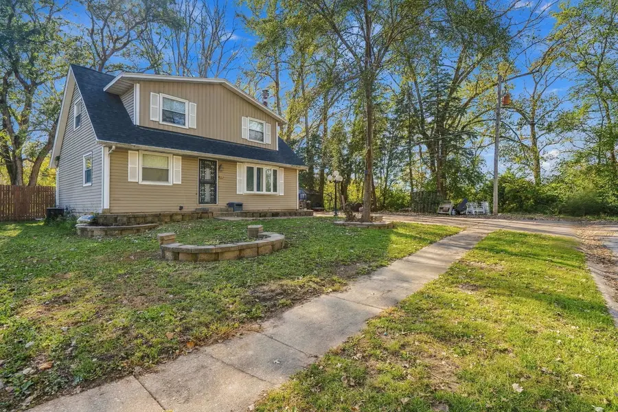 1010 83rd Avenue W, Rock Island, IL 61201 - #2