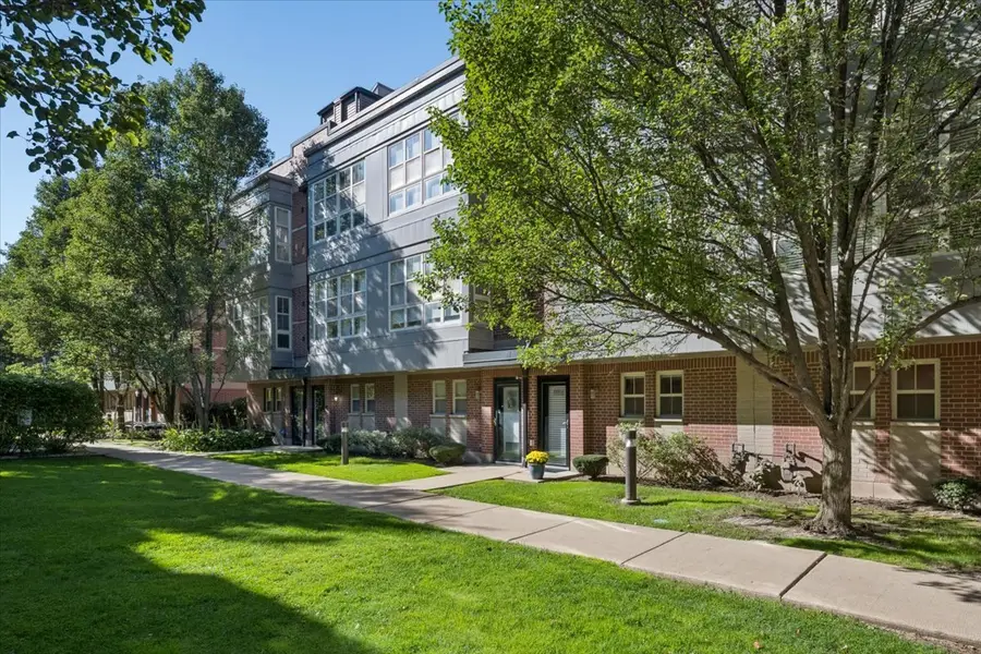 2321 S Wabash Avenue #4, Chicago, IL 60616 - #3