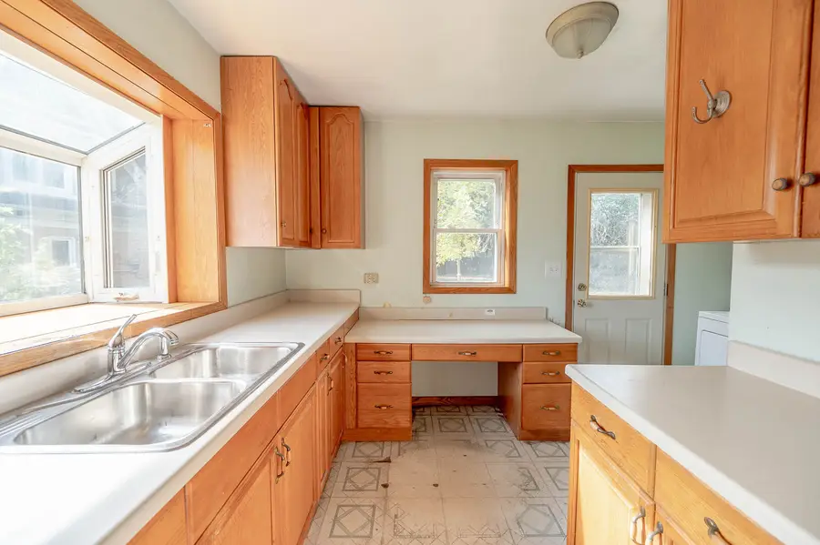 6742 S 79th Avenue, Bridgeview, IL 60455 - #3