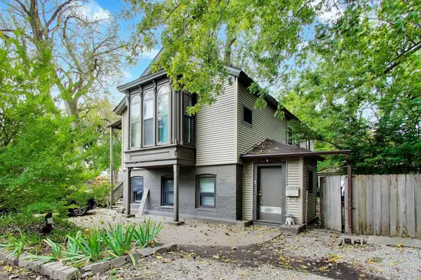 1038 Custer Avenue, Evanston, IL 60202