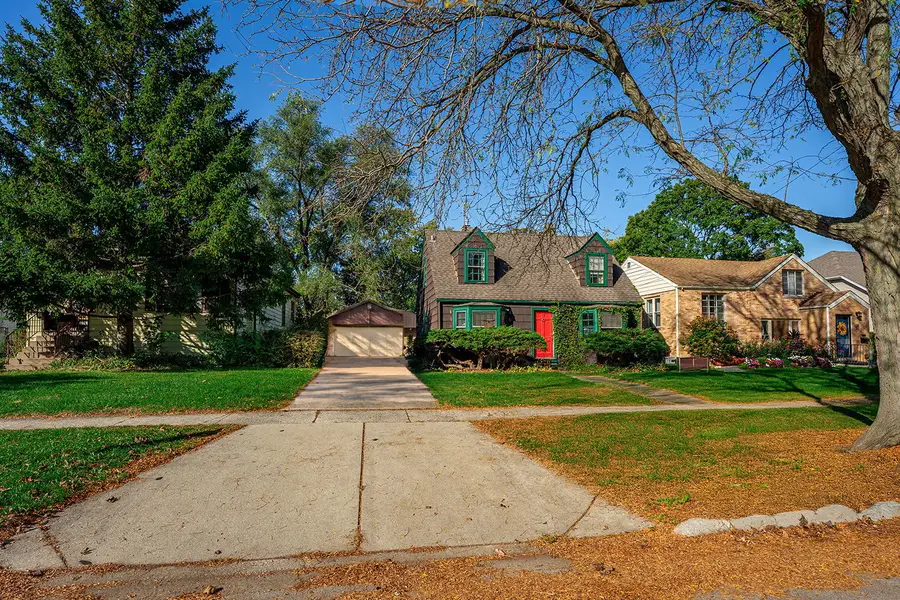 30 N Wisconsin Avenue, Villa Park, IL 60181 - #2