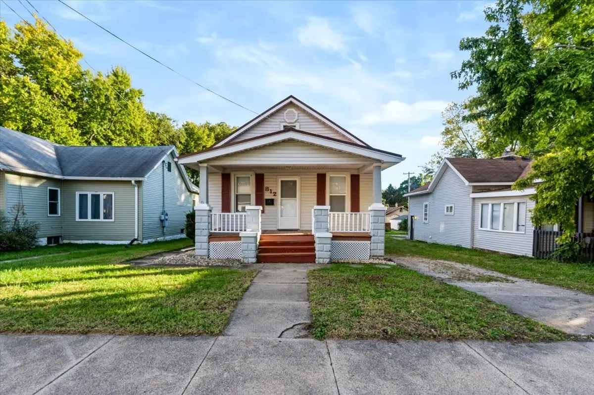 812 W Olive Street, Bloomington, IL 61701 - #1