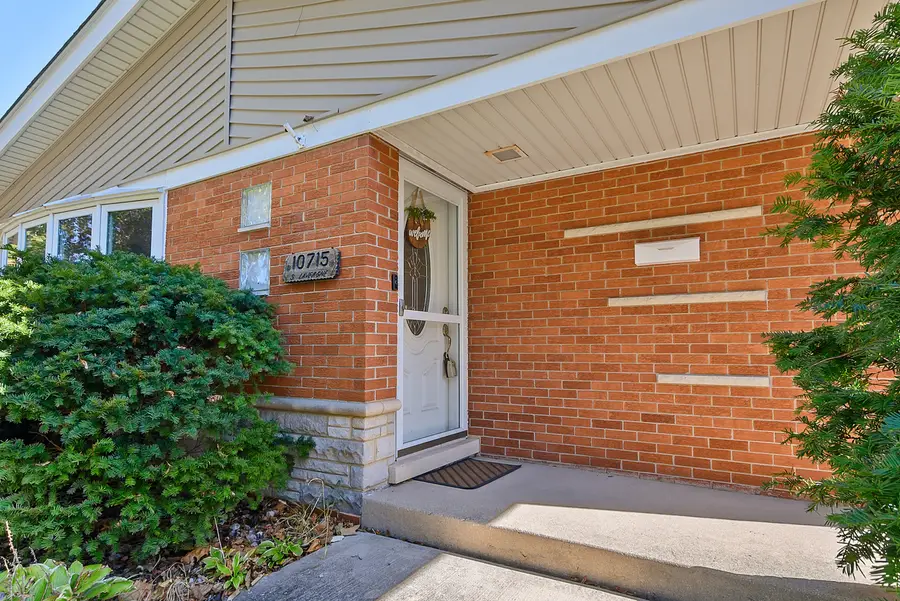 10715 Lavergne Avenue, Oak Lawn, IL 60453 - #2