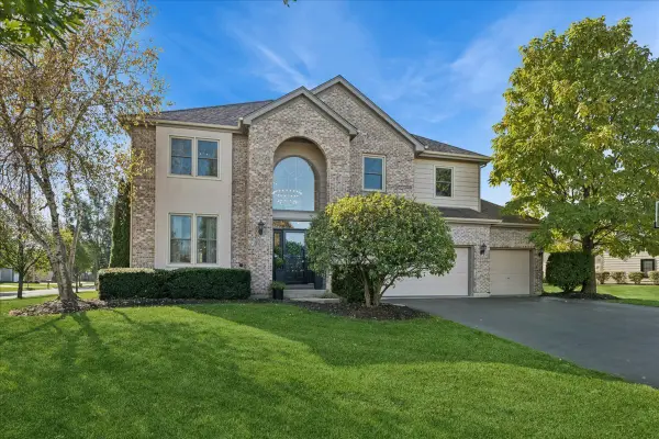 601 Bluestem Lane, Algonquin, IL 60102