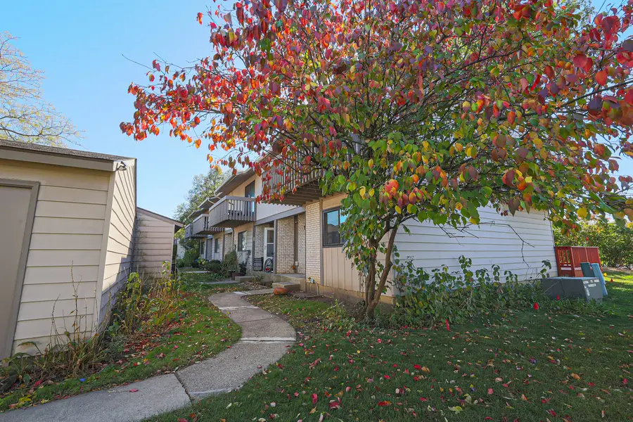 826 Hughes Place, Vernon Hills, IL 60061 - #2