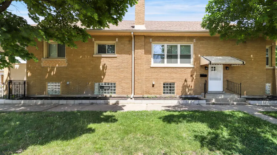 1648 Wisconsin Avenue, Berwyn, IL 60402 - #2