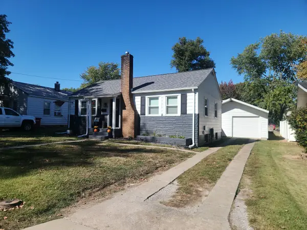 452 E Cedar Avenue, Duquoin, IL 62832