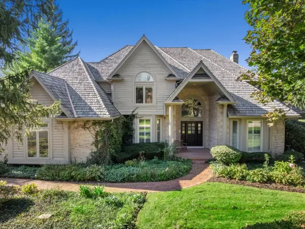 5146 Bridlewood Lane, Long Grove, IL 60047