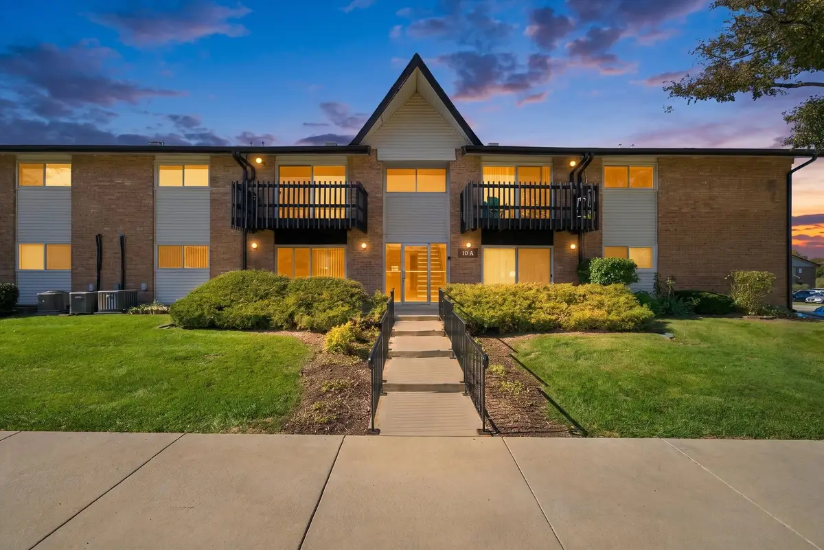 19A Kingery Quarter #204, Willowbrook, IL 60527 - #1