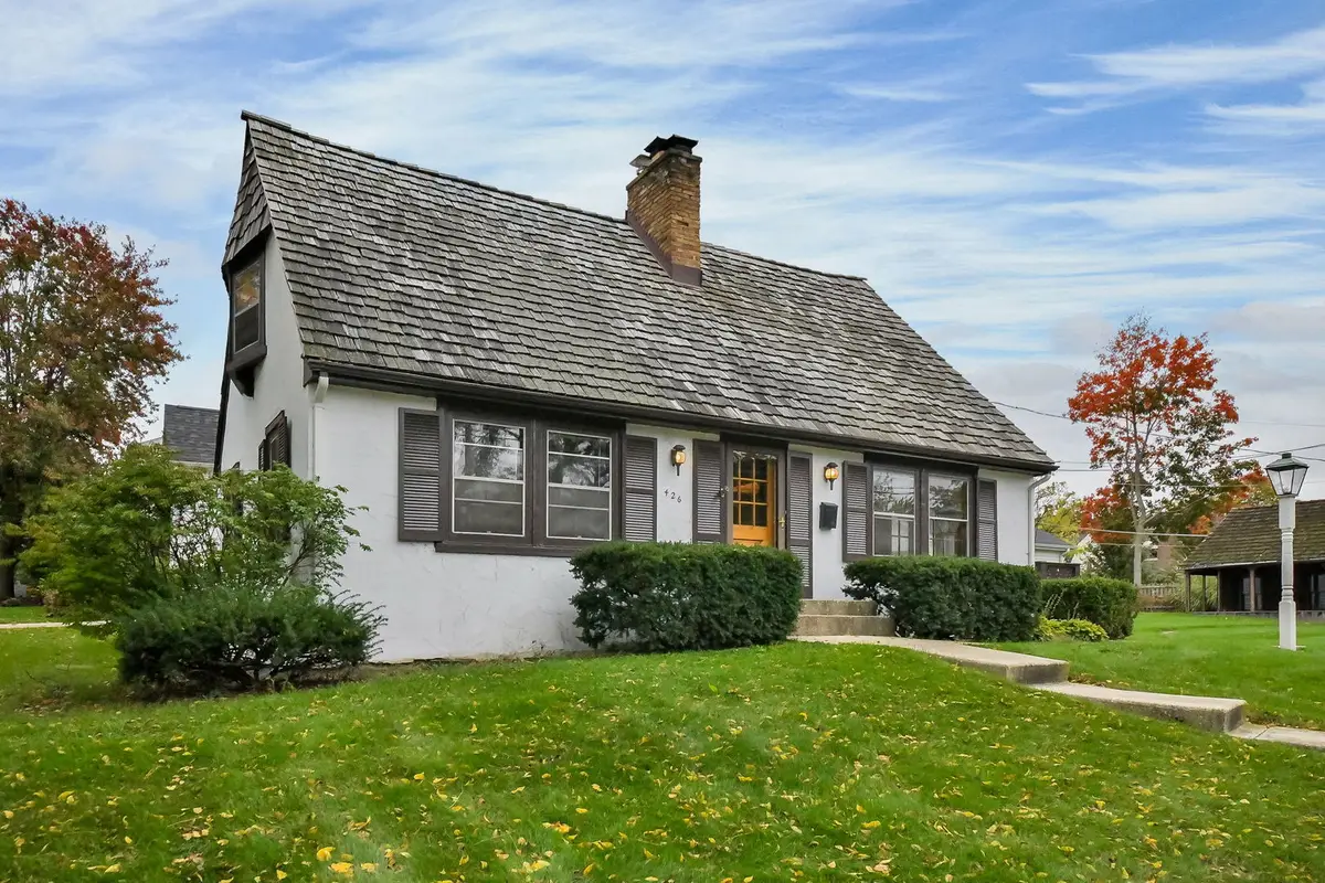 426 E Prairie Avenue, Wheaton, IL 60187 - #1