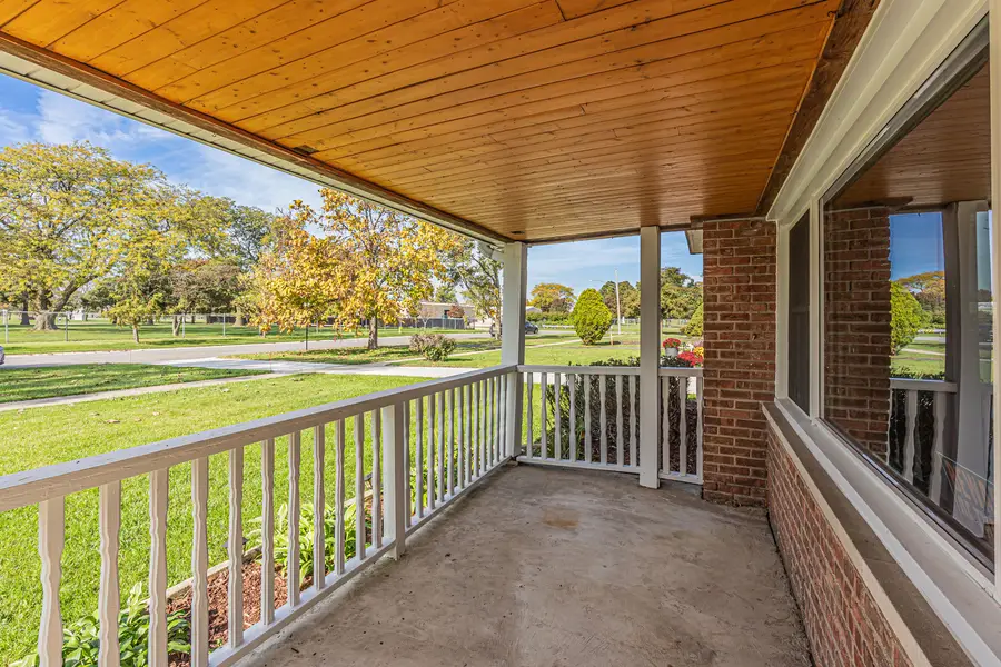 8307 N Washington Street, Niles, IL 60714 - #3