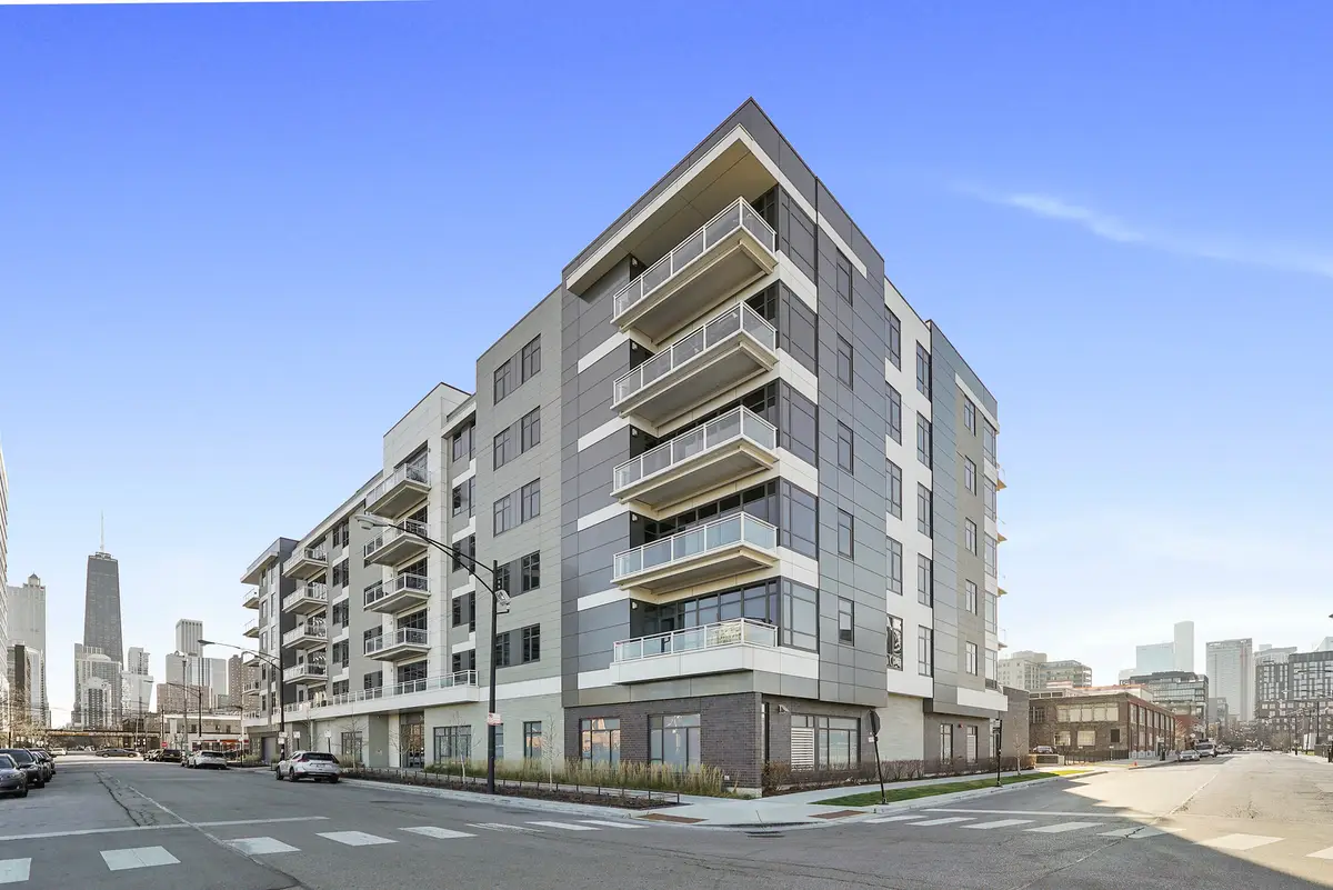 Address Withheld By Seller, Chicago, IL 60610 - #1