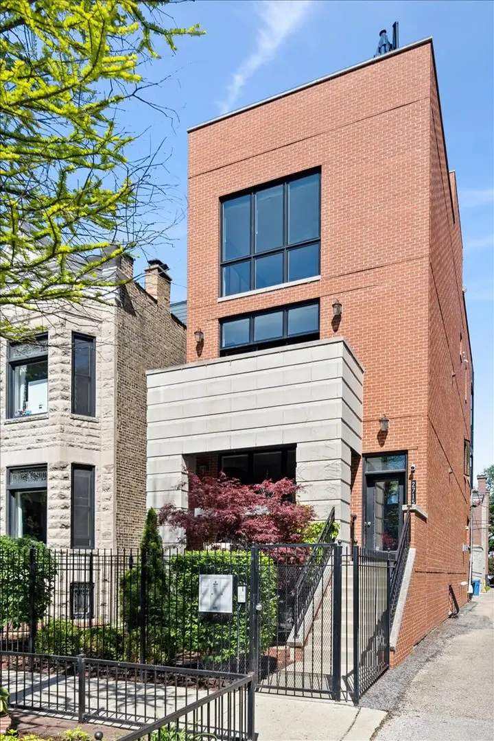 2715 N Mildred Avenue #PH, Chicago, IL 60614 - #2