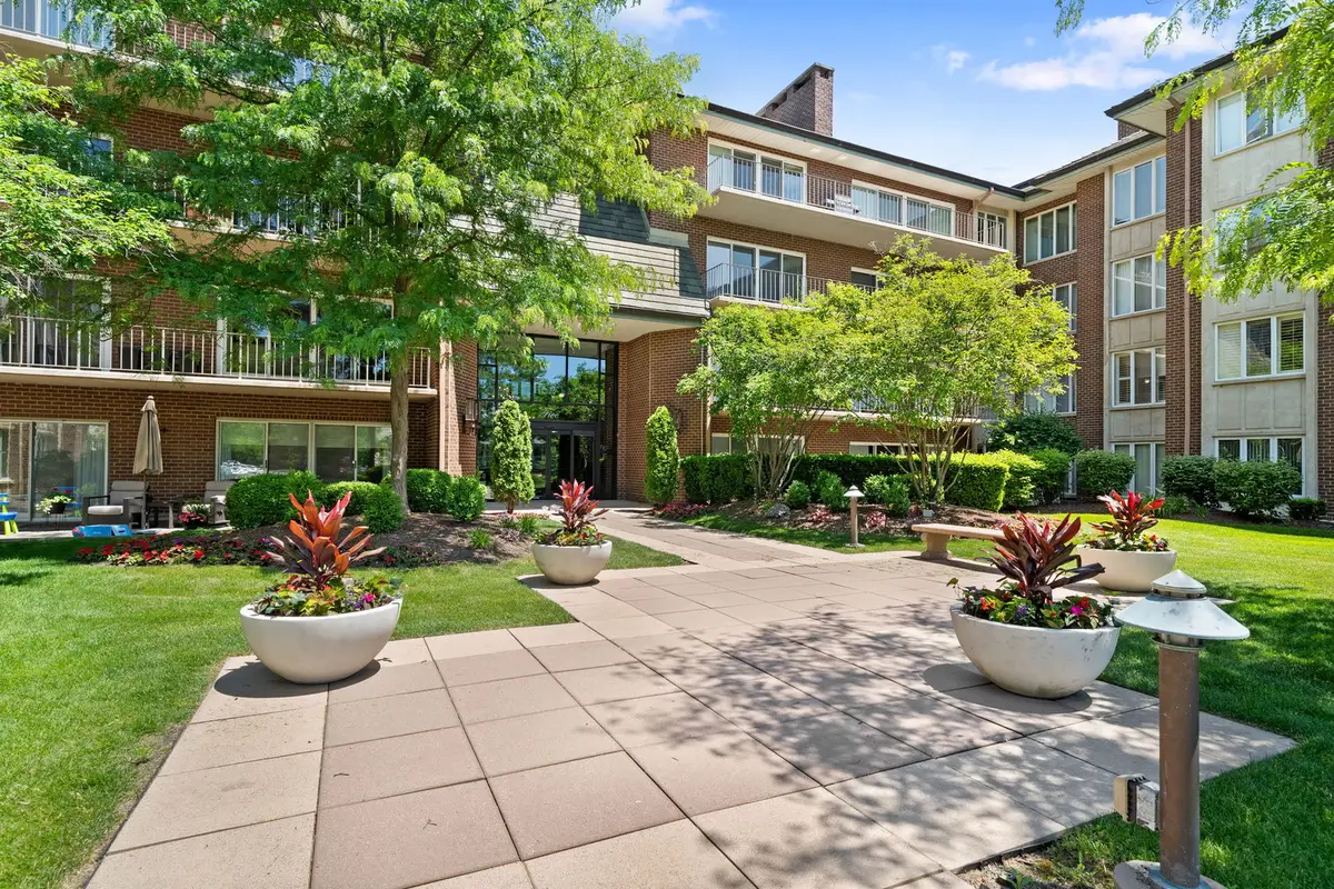5 Oak Brook Club Drive #P2S, Oak Brook, IL 60523 - #1