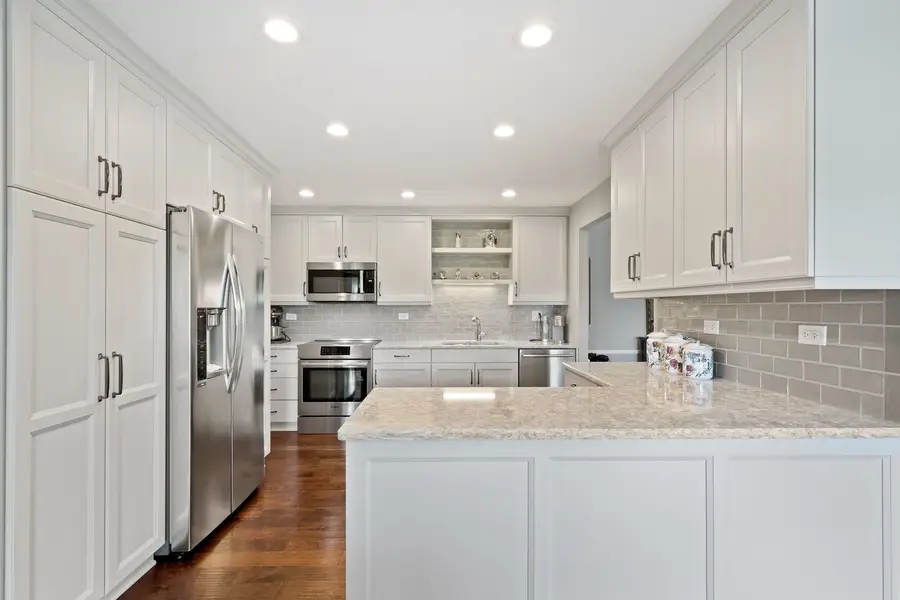 5 Oak Brook Club Drive #P2S, Oak Brook, IL 60523 - #3
