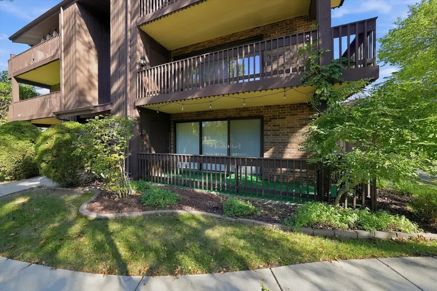 9535 Southwest Highway #2, Oak Lawn, IL 60453 - #3