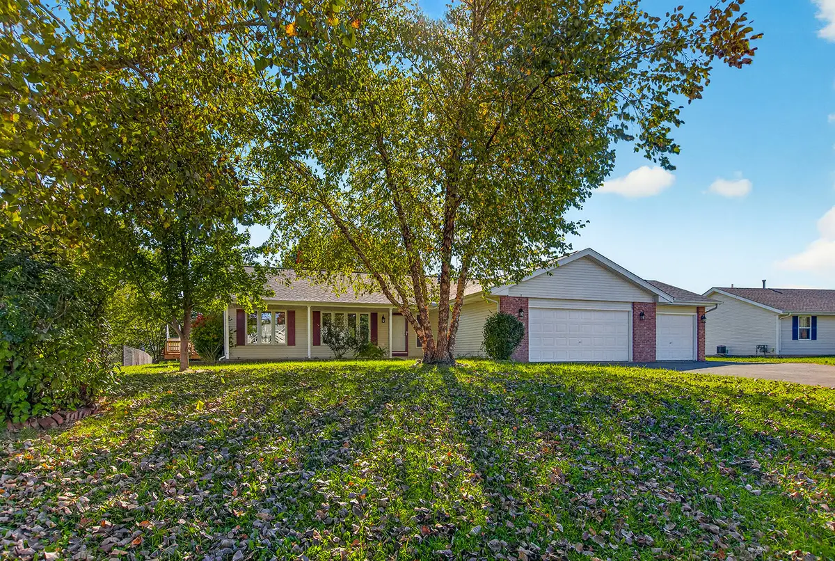 136 Harvest Glenn Drive, Davis Junction, IL 61020 - #1