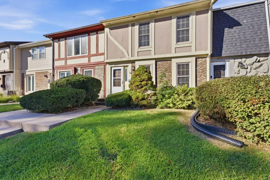 4610 Warren Street #4, Davenport, IA 52806 - #2